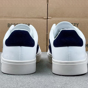 OEM / ODM Sneakers en cuir blanc, chaussures de créateur, Tenis Hombre, style minimaliste, décontracté, logo personnalisé, sneakers vulcanisées plates pour hommes - Product Image 4