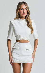 Su misura O collo a maniche corte con perline e perline bianche Mini gonna corta <span class=keywords><strong>abbigliamento</strong></span> fabbrica Set da <span class=keywords><strong>donna</strong></span> 2 pezzi - Product Image 3