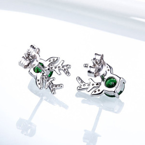 Orecchini a Perno Ispirati alle Corna di Cervo, Accento Scintillante, Elegante Gioiello da Donna, Regalo per le Feste - Product Image 6