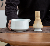 Kit de cérémonie du thé japonais traditionnel, ensemble de fouets à matcha de 4 pièces avec fouet en bambou et bols en céramique pour cadeaux