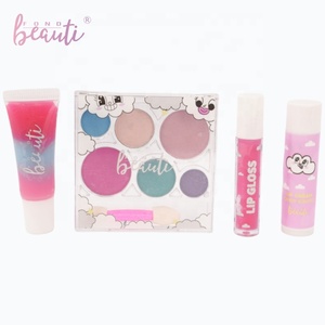 <span class=keywords><strong>Set</strong></span> di trucco personalizzato lavabile non tossico per ragazze con borsa balsamo per le labbra <span class=keywords><strong>set</strong></span> trucco per ombretti per bambini - Product Image 4
