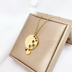 สร้อยคอจี้รูปหัวใจกลวงเรียบง่าย สแตนเลสชุบทอง 18k แบบกำหนดเอง จี้แฟชั่นรูปหัวใจสำหรับผู้หญิง - Product Image 3