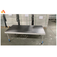 Assemblez et installez facilement la plate-forme de scène portable à 4 pieds en aluminium jambes réglables en hauteur