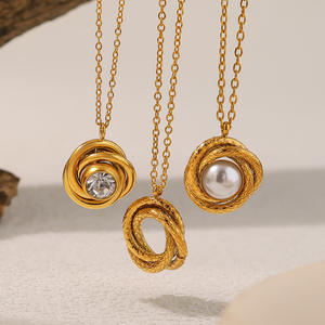 Ожерелье в европейско-американском ретро-стиле с витым бриллиантом, из титановой стали с 18-каратным золотым покрытием, с бамбуковым полым спиральным жемчужным кулоном - Product Image 1