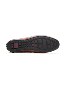 Mocasines de cuero importado al por mayor para hombre, con punta redonda, sin cordones, zapatos formales con forro de cuero DD y lámina interior Ortholite. - Product Image 2