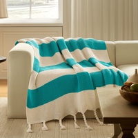 Jeté de canapé en tricot doux personnalisable, décoration moderne pour la maison, vert magique, turquoise, blanc, large rayure, design à franges