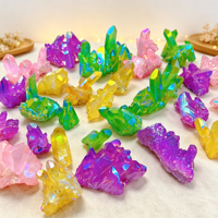 Vente en gros de grappes de cristaux d'aura en quartz clair plaqué titane arc-en-ciel électrolytique pour la décoration intérieure