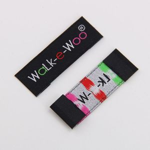 Etiqueta de logotipo dorada y negra de alta calidad para ropa—etiqueta tejida para coser prendas - Product Image 6