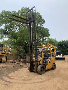 Quelques heures de travail chariot élévateur diesel 3 tonnes CAT FD30 à vendre - Product Image 6