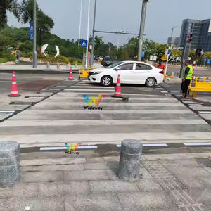 Luz de <span class=keywords><strong>suelo</strong></span> enterrada de 3 colores LED paso de cebra Luz de señal de tráfico integrada luz de señal de tierra peatonal inteligente - Product Image 2