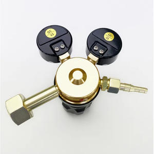 เครื่องควบคุมแรงดันออกซิเจนและคาร์บอนไดออกไซด์ ผลิตในรัสเซีย สำหรับส่งออก อาร์กอน อัตราการไหล 40 ลิตร/นาที - Product Image 1