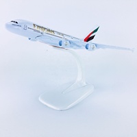 Vente chaude 14cm 1/400 Emirates A380 Ornement Décoratif