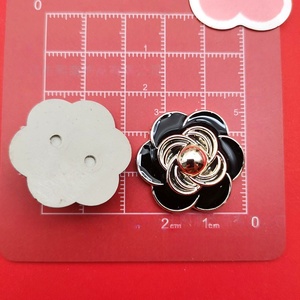 Mini adornos <span class=keywords><strong>de</strong></span> resina planos con forma <span class=keywords><strong>de</strong></span> fresa y mariposa para manualidades, decoraciones con pegamento cremoso, accesorios para dijes <span class=keywords><strong>de</strong></span> <span class=keywords><strong>teléfono</strong></span>. - Product Image 2