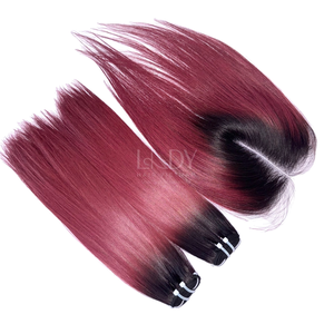La confianza comienza en la línea del cabello: nuestra peluca frontal de encaje con cabello humano se integra perfectamente para un aspecto natural e indetectable. - Product Image 1