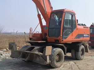 Excavadora de Ruedas Usada Doosan DH210W-7 de 21 Toneladas, Excavadora de Ruedas Coreana Original Dh150w-7/dh210/140w/210w en Venta - Product Image 6