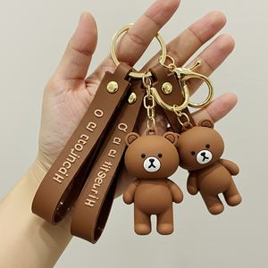 Porte-clés en caoutchouc PVC 3D personnalisé avec logo, motif ours anime, avec mousqueton - Product Image 4