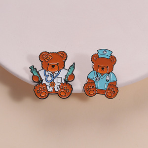 Broches de Esmalte de Urso Médico, Emblemas Fofos de Médico e Enfermeiro para Amantes, Broches de Metal, Emblema de Lapela da Moda, Presente de Joia para Mochilas e Roupas - Product Image 1