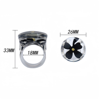 2024 Neuer transparenter Harzring mit schwarzen blumen klaren Ringen für Verlobung oder Party mit Zirkon perlens tein
