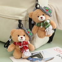 Porte-clés ours en peluche de Noël avec chapeau à carreaux et écharpe tricotée, ornement de sac à dos, pendentif cadeau de Noël