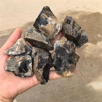 Pierres semi-précieuses brutes naturelles en onyx noir pour la décoration - Vente en gros