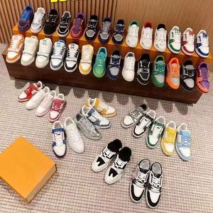 2025 new designer luxury high quality famous brand fashion sneakers for <strong>women</strong> men students wholesale <strong>boat</strong> <strong>shoes</strong> - Product Image 1