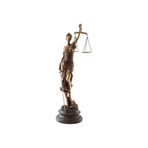 Statua della Giustizia per Decorazione Giardino, Scultura in Poliresina della Dea della Giustizia, Figurina Retrò in Bronzo per Arredamento Casa - Product Image 1