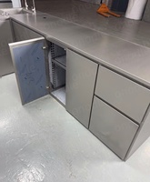Comptoir de bar à café en pierre artificielle sur mesure pour café |   Comptoir de réception moderne pour café et solution clé en main pour l'aménagement intérieur d'un café