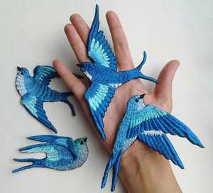 Parches Bordados Personalizados de Diseño para Ropa, Bolsos y Chaquetas con Apliques de Pájaro Azul Golondrina, Termoadhesivos o para Coser - Product Image 2