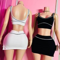 Ensemble d'été deux pièces en coton pour femme Huili : Crop top côtelé à fines bretelles et mini-chemise, personnalisable avec logo OEM