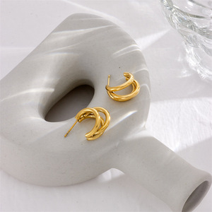 C-Shaped Multi Layered <b>Huggie</b> Earrings Gold Stainless Steel Geometric Design Unisex Fashion Jewelry - Product Image 3