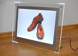 Caisson à lumière acrylique suspendu Caisson à lumière personnalisé Enseigne publicitaire Caisson à lumière LED sans cadre Plafond double face Magasin de boissons Annonce de vin - Product Image 3