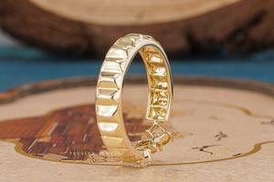 Anillo de Diamantes Elegante Unisex, Joyería Hecha a Mano, Diamantes Brillantes, Diseño Atemporal, Perfecto para Ocasiones Especiales - Product Image 3