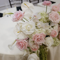 Roze en groene bloemenarrangement loper rechthoekige tafeldecoratie voor bruiloft, verloving, banket, feestdecoratie