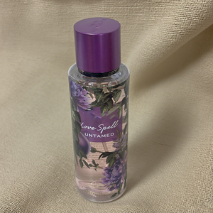 สเปรย์น้ำหอมสำหรับผู้หญิงลายดอกไม้สดใสขนาด250มล. ติดทนนาน - Product Image 1
