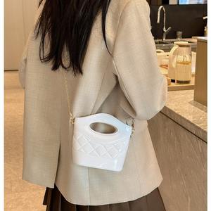 最新到货女童斜挎包迷你可爱PVC果冻糖果彩色水桶包带便携特色中国单肩包 - Product Image 3