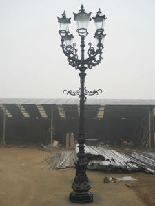 <span class=keywords><strong>Lampadaire</strong></span> de jardin noir en fonte <span class=keywords><strong>forgé</strong></span> de l'Ouest - Product Image 2