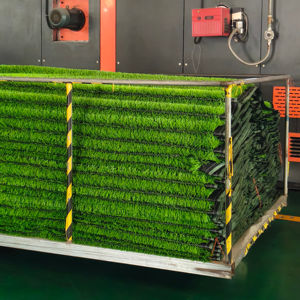 Gazon synthétique écologique de haute qualité de 25mm doux et durable pour une utilisation par tous les temps à faible coût pour les parcs intérieurs/espaces verts communautaires - Product Image 4