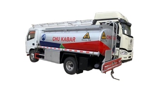 Camion-citerne Dong Feng 5,5 m³ avec pompe de distribution de carburant, mini-citerne mobile de ravitaillement en essence 4x2 - Product Image 4