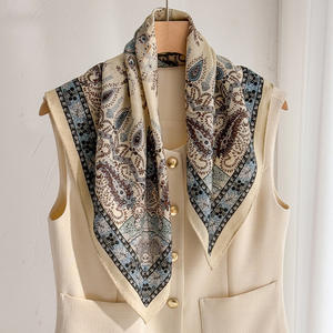 2025 nouveauté mûrier soie courte écharpe Jungle <span class=keywords><strong>château</strong></span> impression roulé à la main bord décoration polyvalent hiver chaleur rétention - Product Image 6