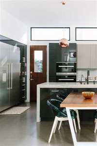 Meuble de cuisine en bois massif avec évier intégré, rangement simple, fonctionnalités de cuisson et de repas, solution de rangement domestique - Product Image 3