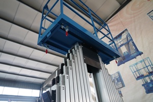 Nhôm kép <span class=keywords><strong>mast</strong></span> thủy lực trên không làm việc nền tảng-4-14M di động nâng lên - Product Image 5