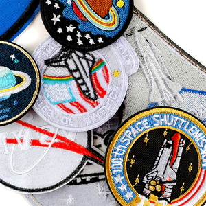 맞춤형 <span class=keywords><strong>NASA</strong></span> 우주 셔틀 챌린저 임무 패치 3D 의류 꽃 하트 모양 원단 소재 - Product Image 6