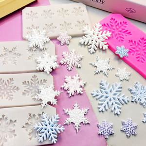 Navidad grande y pequeño copo <span class=keywords><strong>de</strong></span> <span class=keywords><strong>nieve</strong></span> Chocolate Fondant <span class=keywords><strong>molde</strong></span> epoxi yeso pastel decoración <span class=keywords><strong>molde</strong></span> para hielo y <span class=keywords><strong>nieve</strong></span> pastel Decoración - Product Image 1
