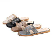 Chaussures pour femmes, pantoufles respirantes antidérapantes plates à enfiler, été, logo personnalisé, OEM, vente en gros pour les boutiques américaines et européennes, dropshipping