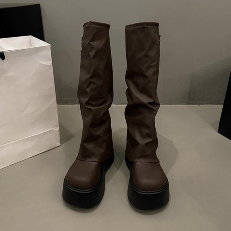 สีน้ำตาล