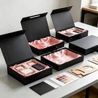 Boîte cadeau en papier couché personnalisé, laminée, avec couvercle magnétique et poignée, doublure en soie, emballage haut de gamme pour parfums et cosmétiques, logo personnalisé
