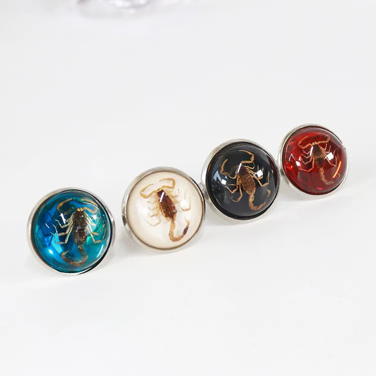 Unisex Adjustable Resin Jewelry Glowing Insect Scorpion Ring Silver Plated Yellow Black in the Dark Gemstone Ring