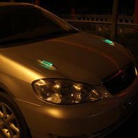 Décoration extérieure de voiture Lumières extérieures de voiture Feux d'avertissement magnétiques à LED S05 Accessoires automobiles Produits de voiture innovants Gadgets