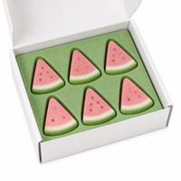 Bombe de bain effervescente artisanale en forme de tranches de pastèque, rouge et verte, design mignon, pour spa relaxant, lot de 6 pièces, cadeau personnalisé OEM ODM 100g