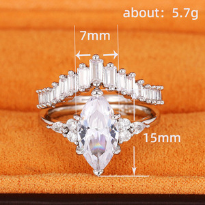 Elegante Set di Anelli a Doppia Corona con Design Chevron e Marquise, Gioielli da Donna alla Moda per Uso Quotidiano, Regalo Chic - Product Image 3
